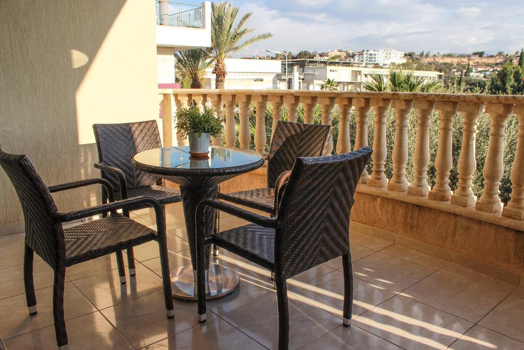 King'S Gardens Apartment Paphos Esterno foto